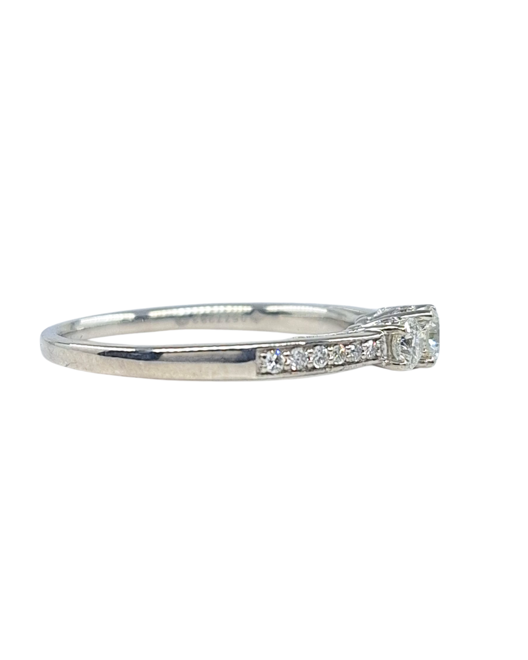 18ct White Gold 3 Stone Diamond Ring