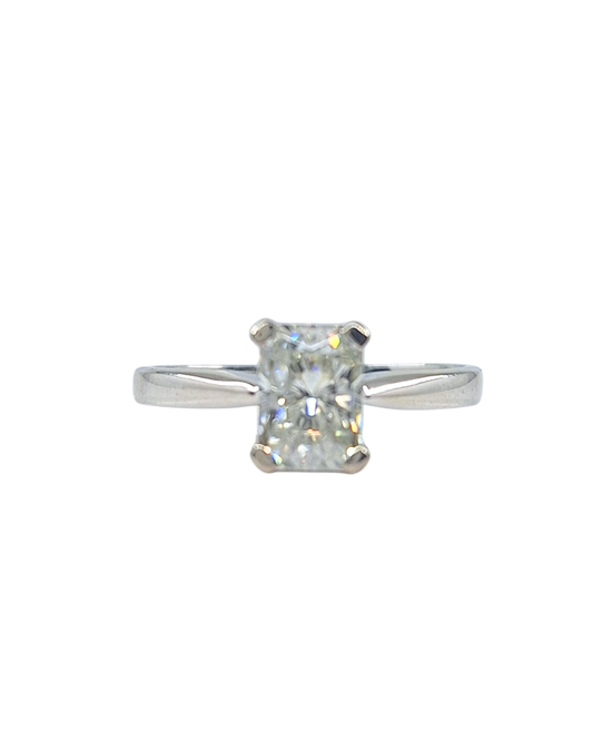 18ct White Gold Radiant Moissanite Ring