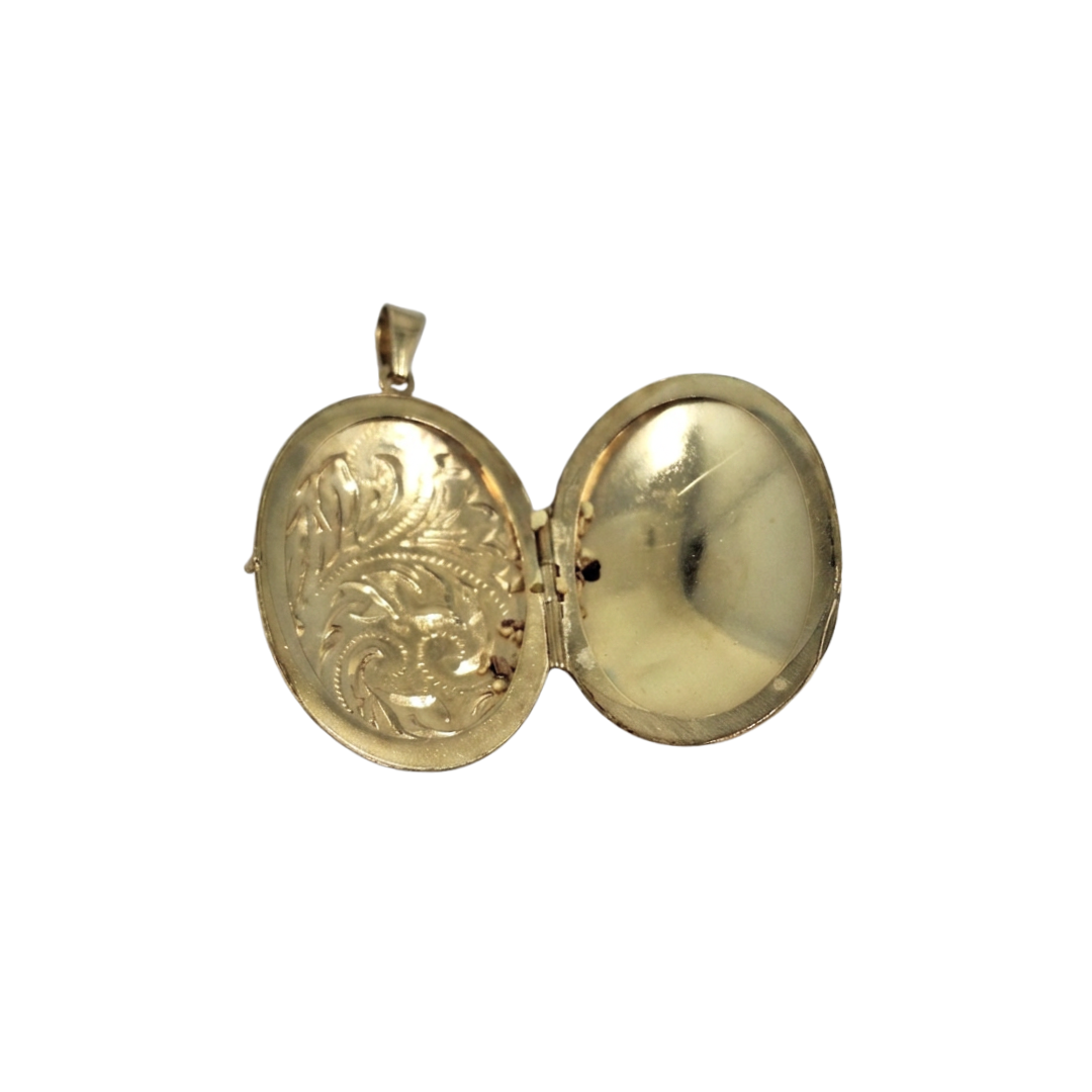 9ct Yellow Gold Engraved Oval Locket