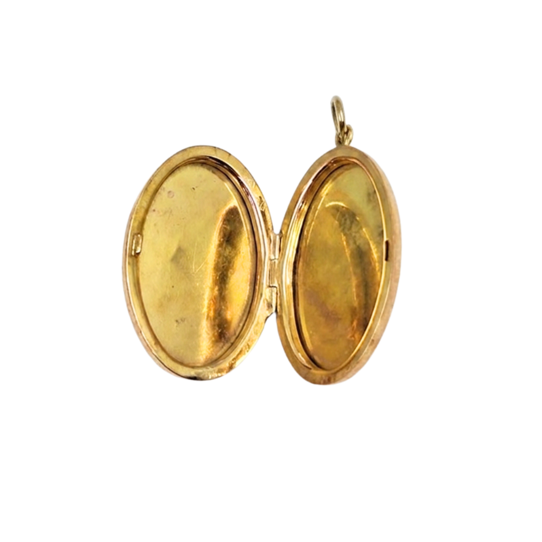 9ct Yellow Gold Ribbed Locket