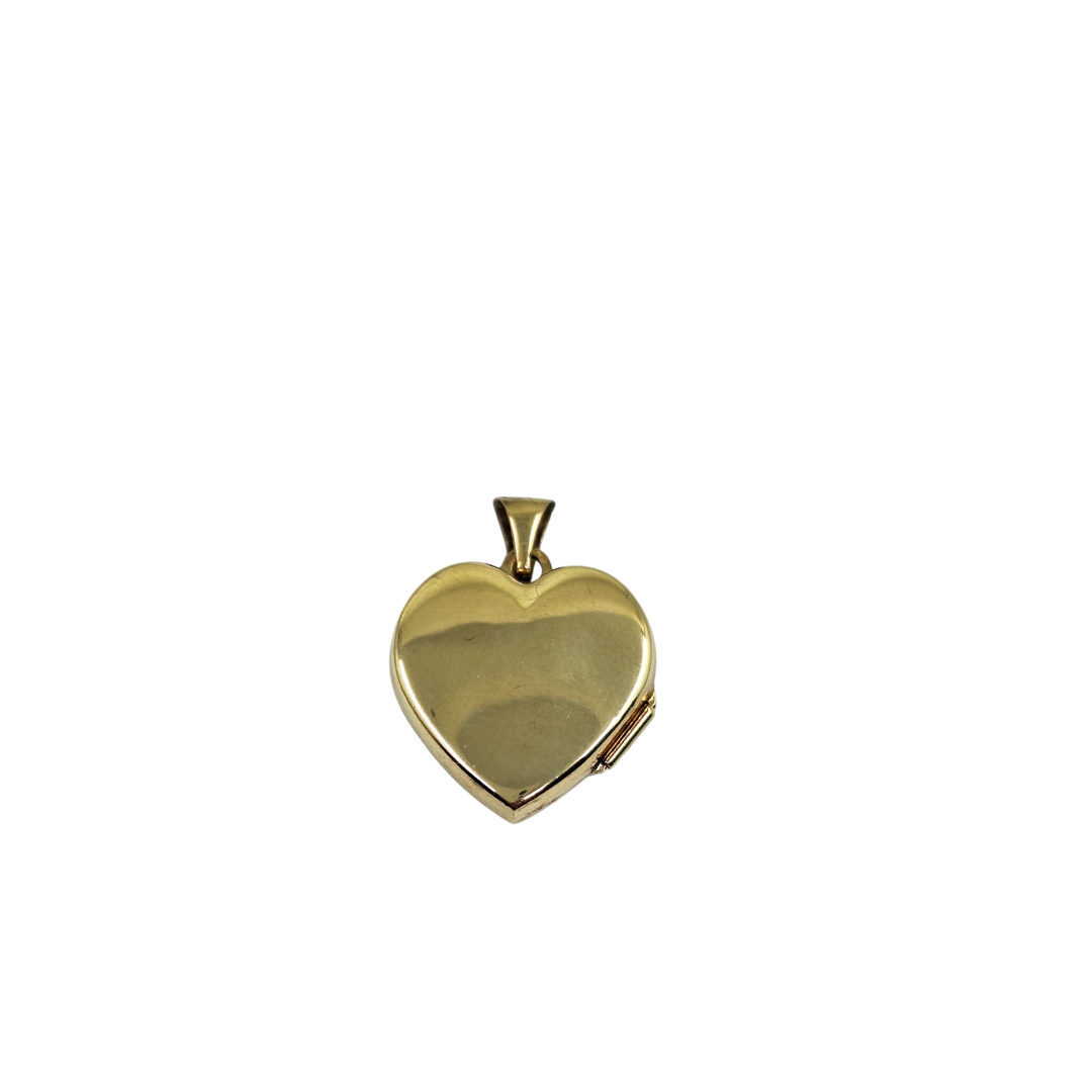 9ct Yellow Gold Engraved Heart Locket