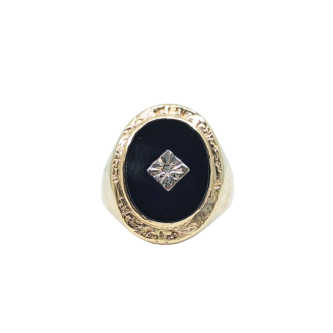 9ct Yellow Gold Onyx Diamond Signet Ring