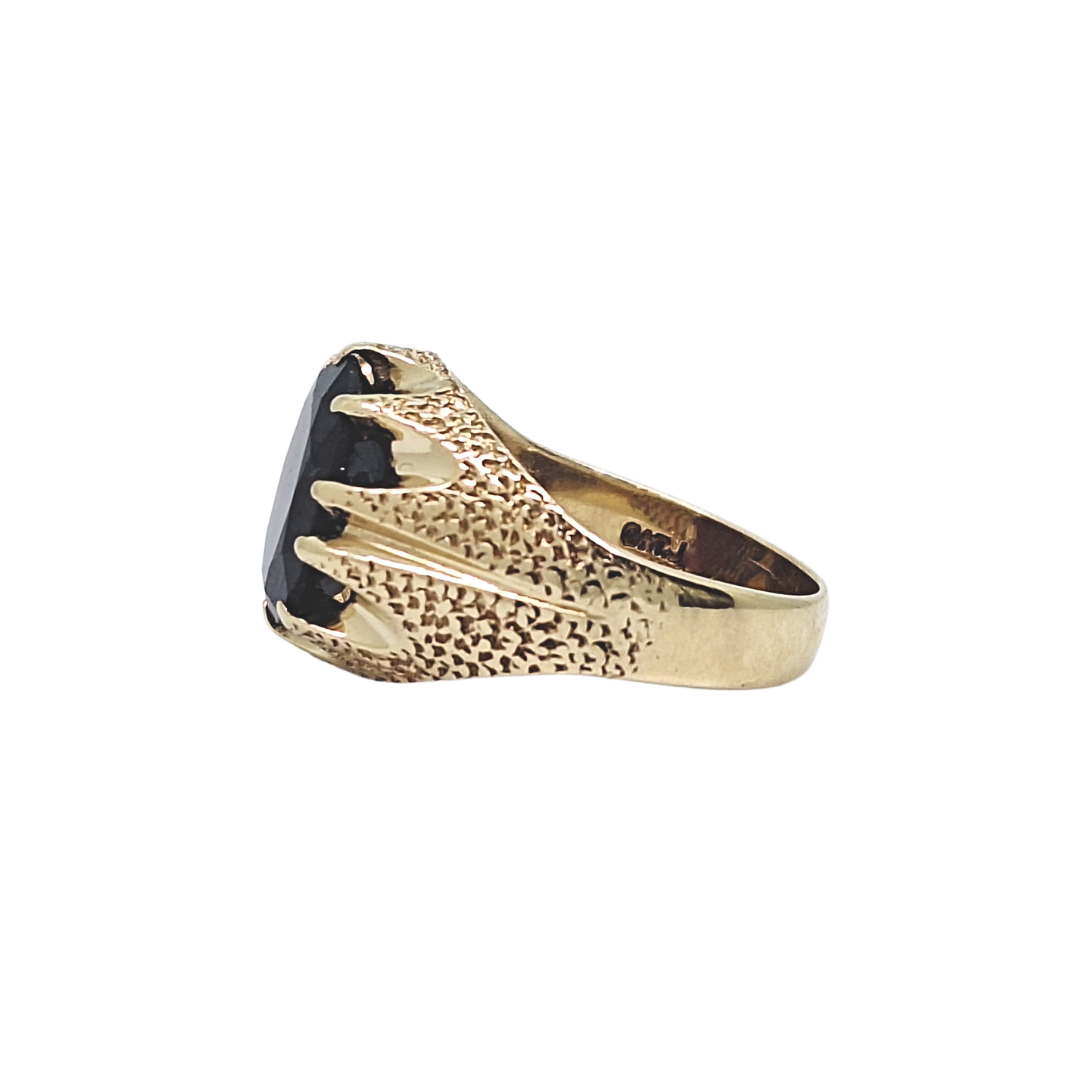 9ct Yellow Gold Garnet Gypsy Ring