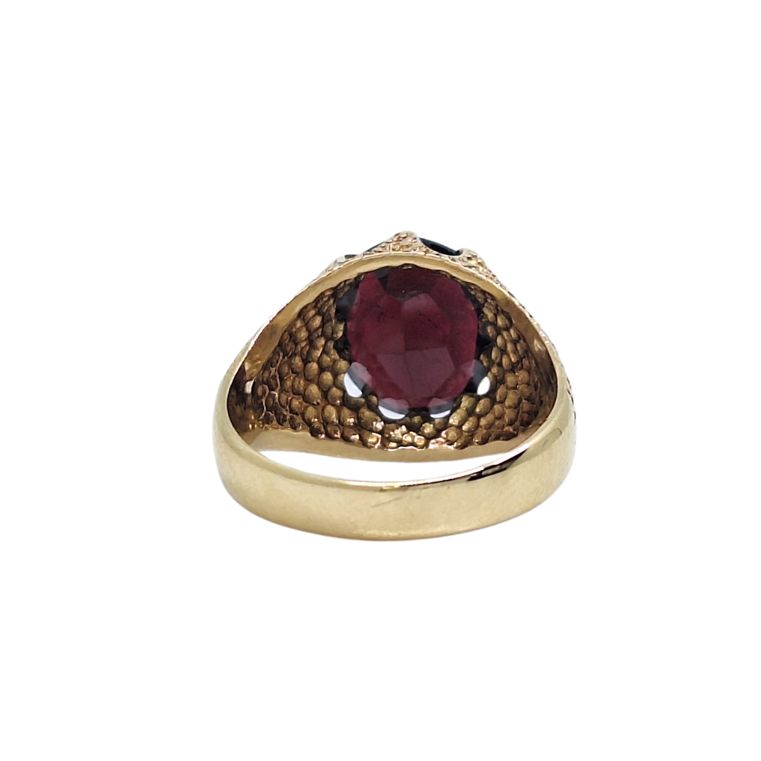 9ct Yellow Gold Garnet Gypsy Ring