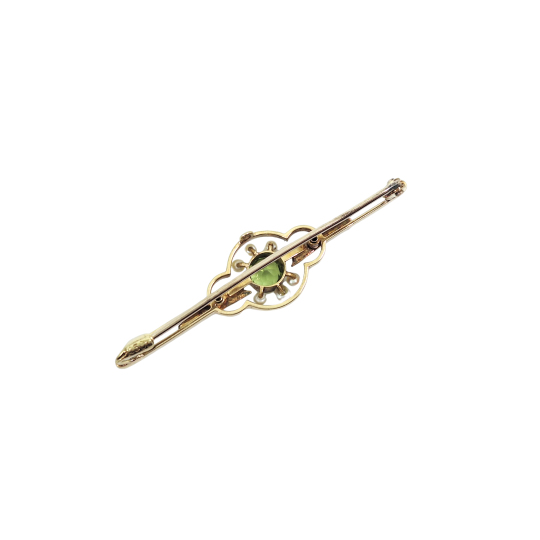 15ct Yellow Gold Peridot & Pearl Brooch