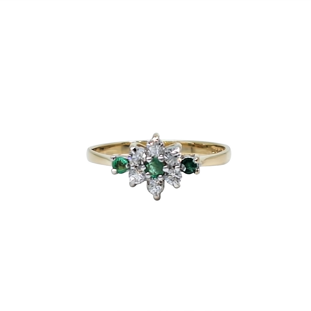 9ct Yellow Gold Green Gemstone & CZ Ring