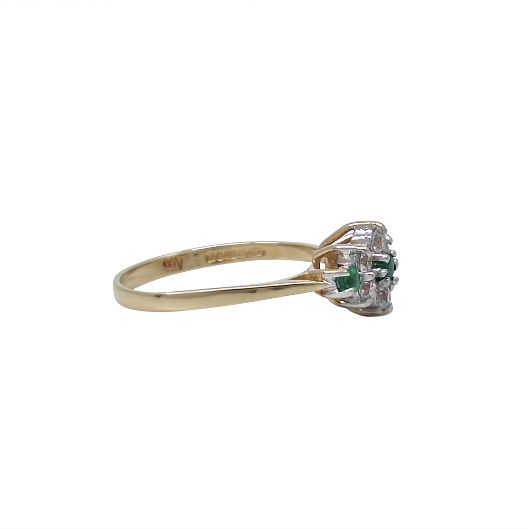 9ct Yellow Gold Green Gemstone & CZ Ring