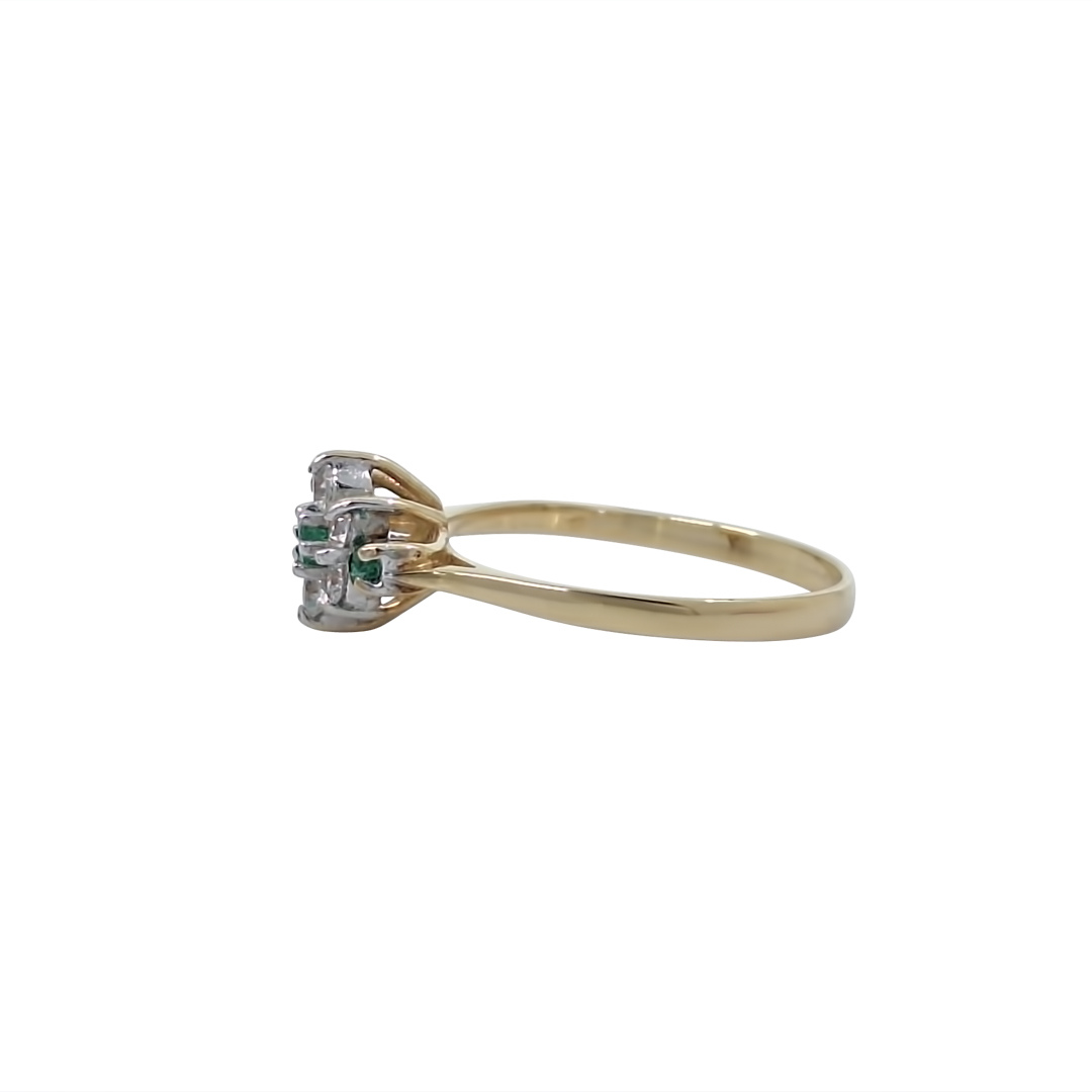 9ct Yellow Gold Green Gemstone & CZ Ring