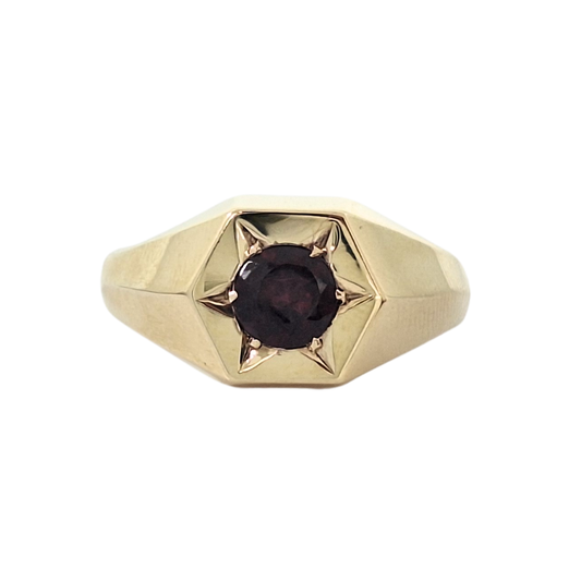 9ct Yellow Gold Garnet Signet Ring