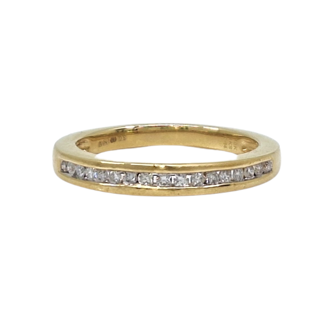 18ct Yellow Gold Diamond Ring