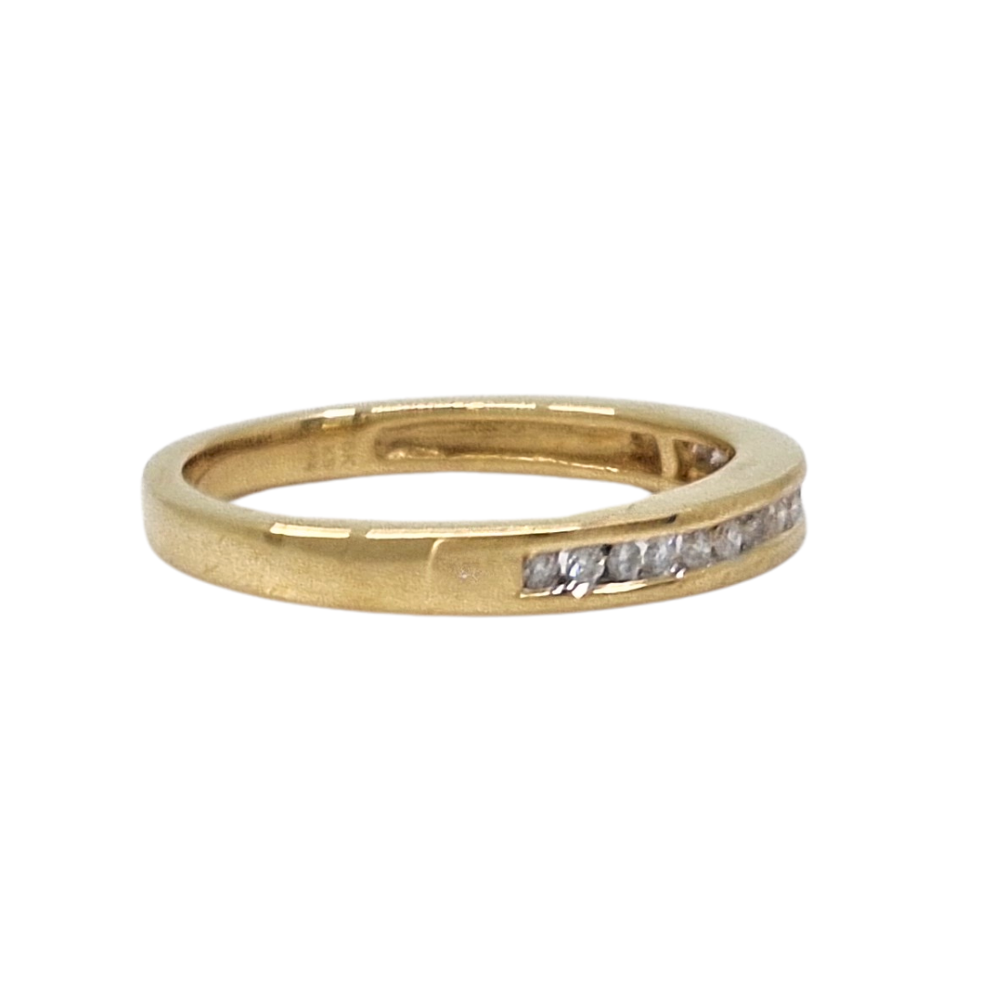 18ct Yellow Gold Diamond Ring