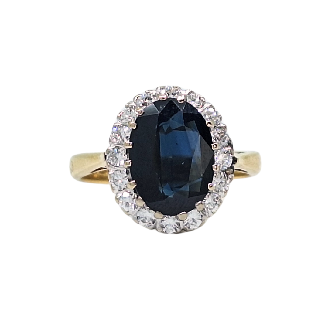 18ct Yellow Gold Sapphire & Diamond Ring