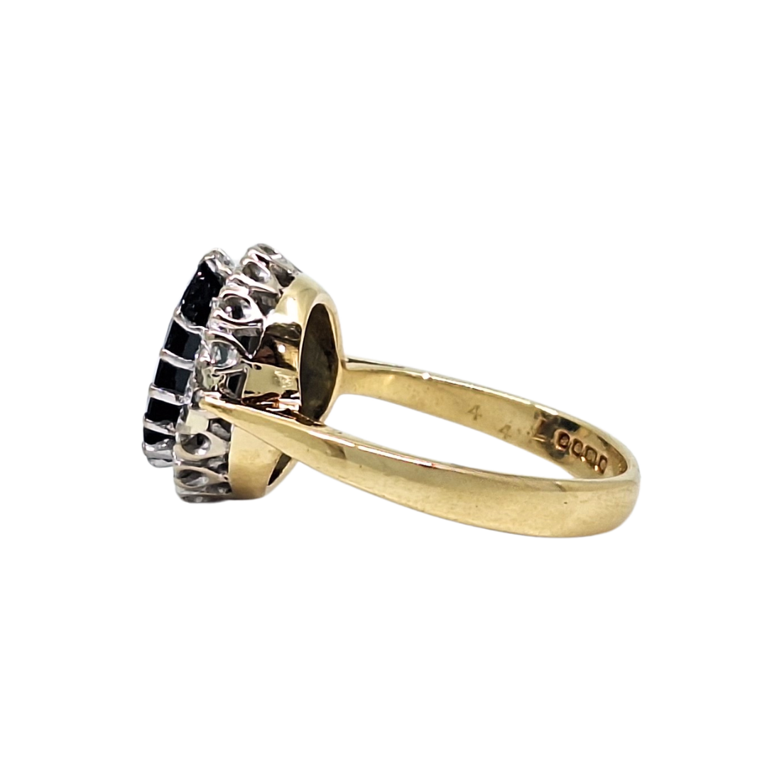 18ct Yellow Gold Sapphire & Diamond Ring