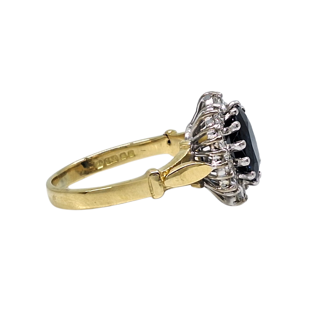 18ct Yellow Gold Sapphire & Diamond Ring