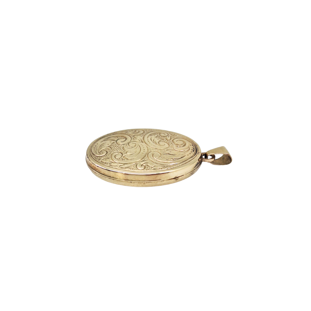 9ct Yellow Gold Oval Patterned Locket