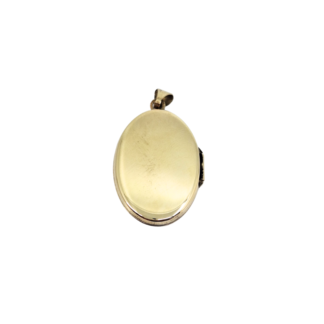 9ct Yellow Gold Oval Patterned Locket