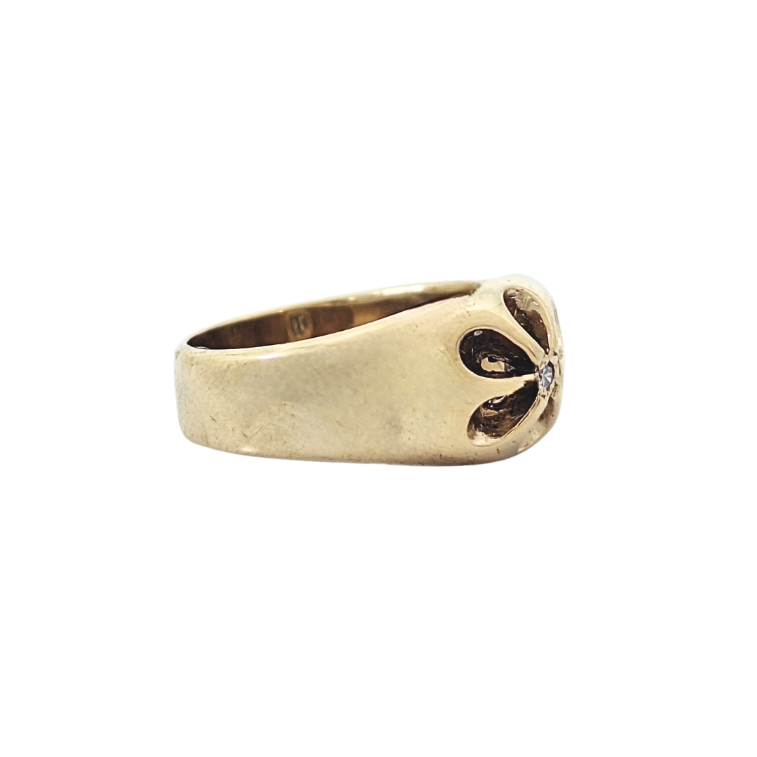 9ct Yellow Gold Diamond Signet Ring