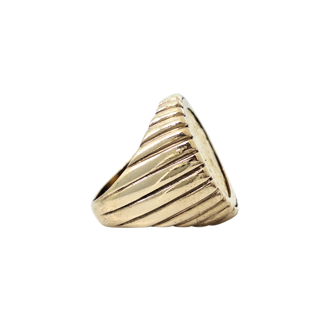 Half Sovereign Ring 1982