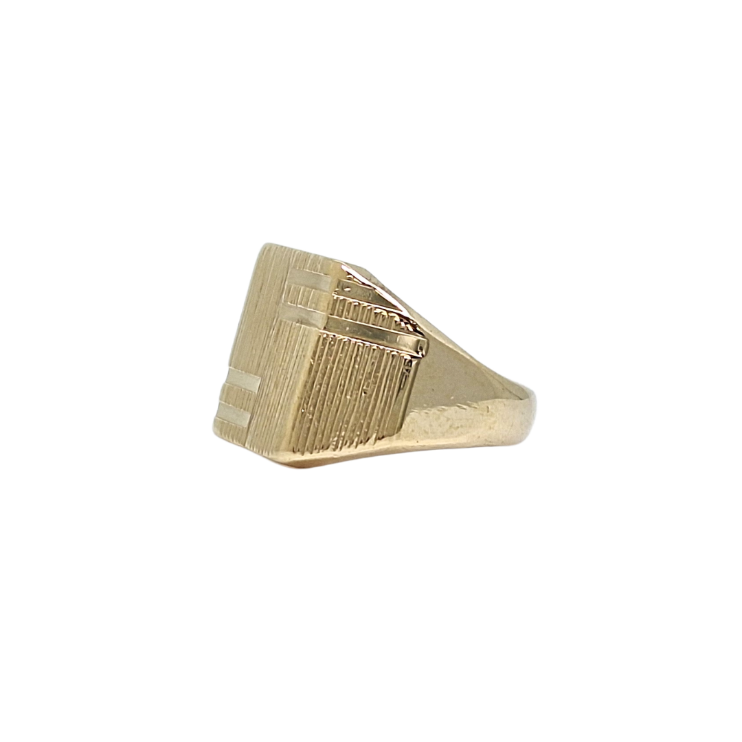 9ct Yellow Gold Signet Ring