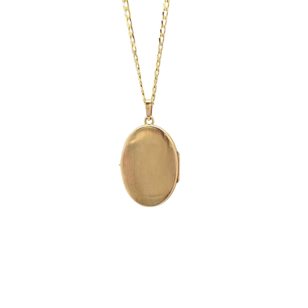 9ct Yellow Gold Locket & Chain 22"