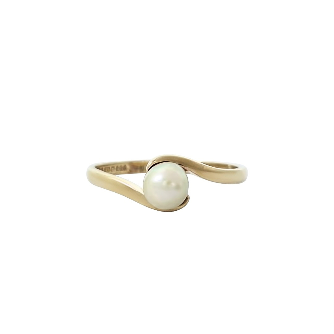 9ct Yellow Gold Pearl Ring
