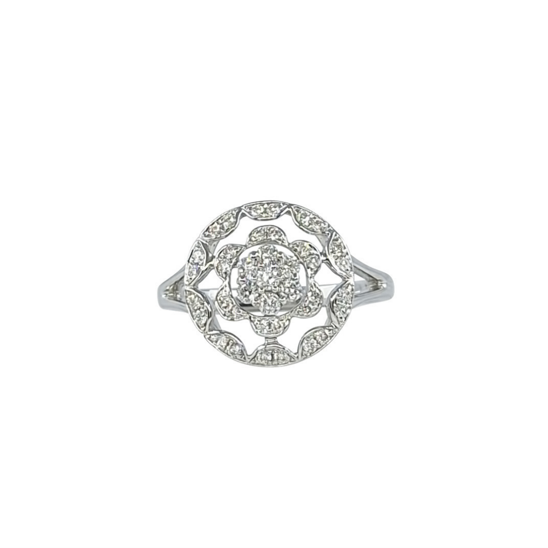 18ct White Gold Diamond Cluster Ring