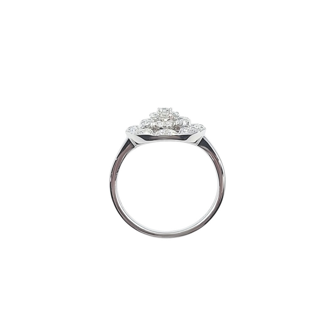 18ct White Gold Diamond Cluster Ring