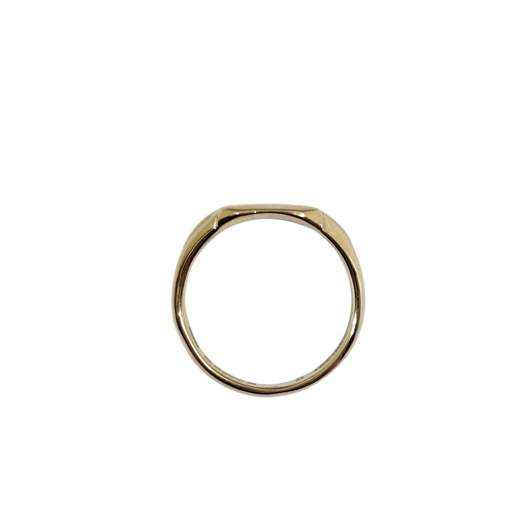 9ct Yellow Gold Engraved Signet Ring