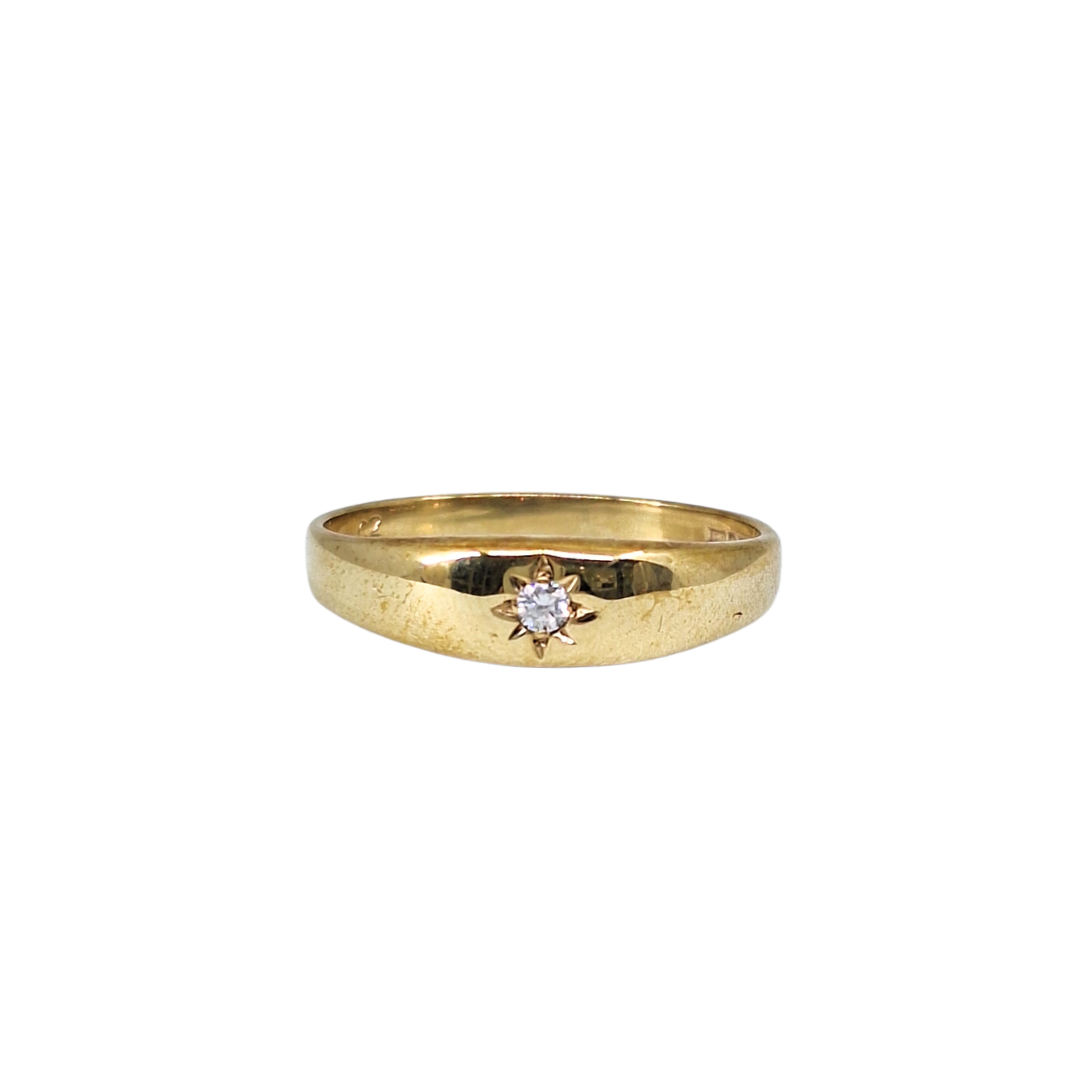 9ct Yellow Gold Cubic Zirconia Star Set Ring