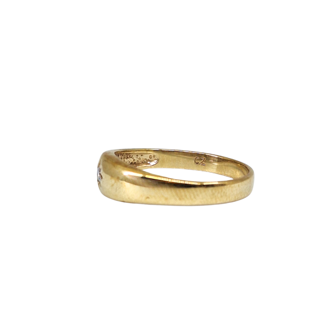 9ct Yellow Gold Cubic Zirconia Star Set Ring
