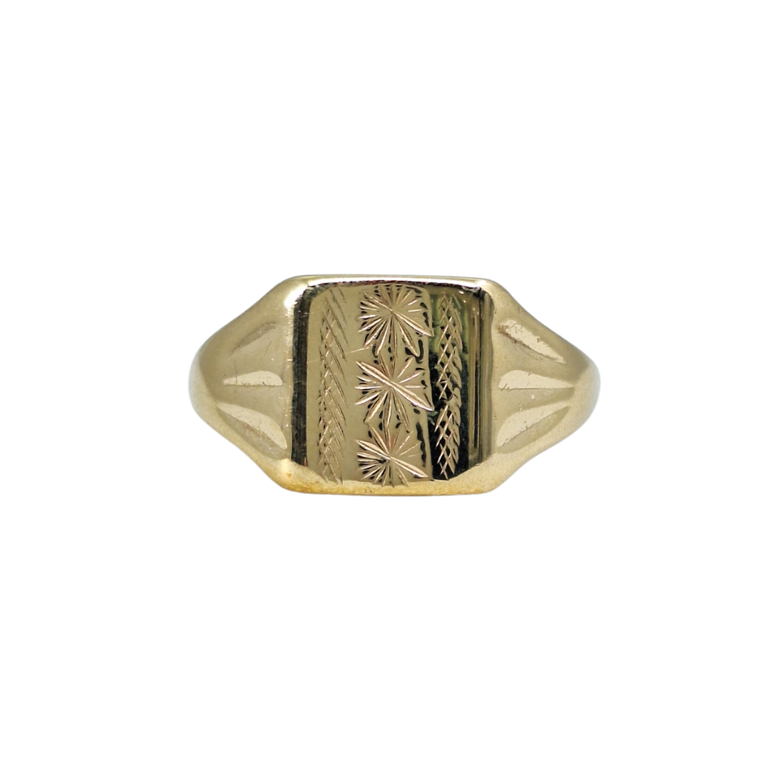 9ct Yellow Gold Engraved Signet Ring