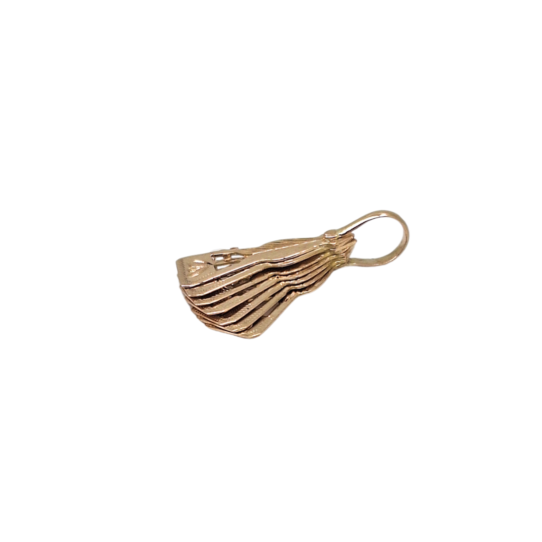 9ct Yellow Gold Fan Pendant