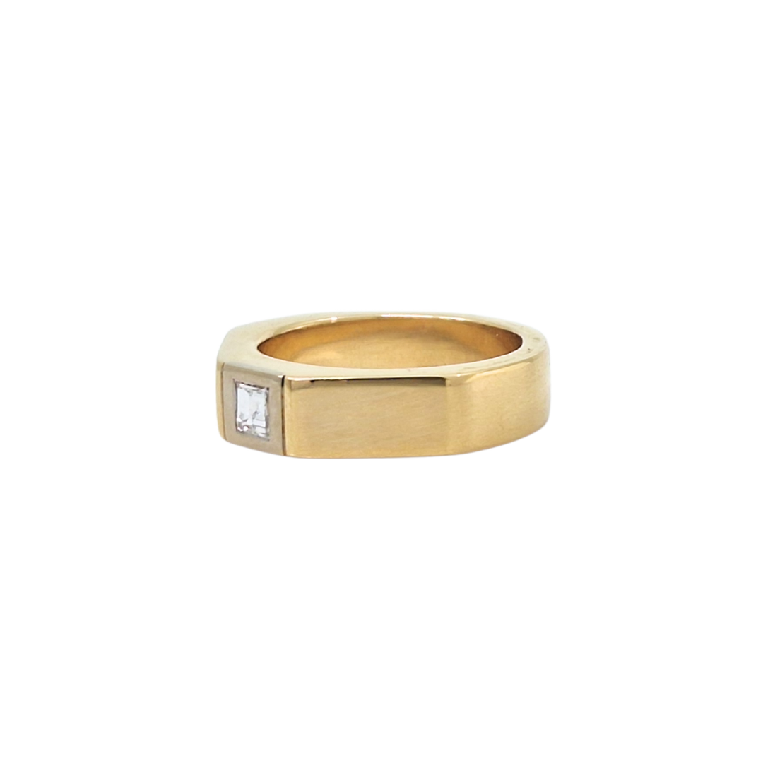 18ct Yellow Gold Diamond Set Ring