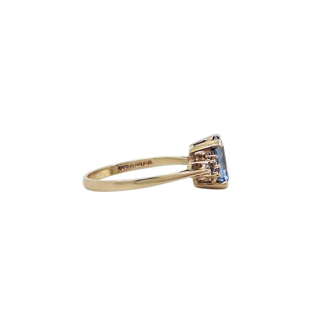 9ct Yellow Gold Blue Gemstone Ring
