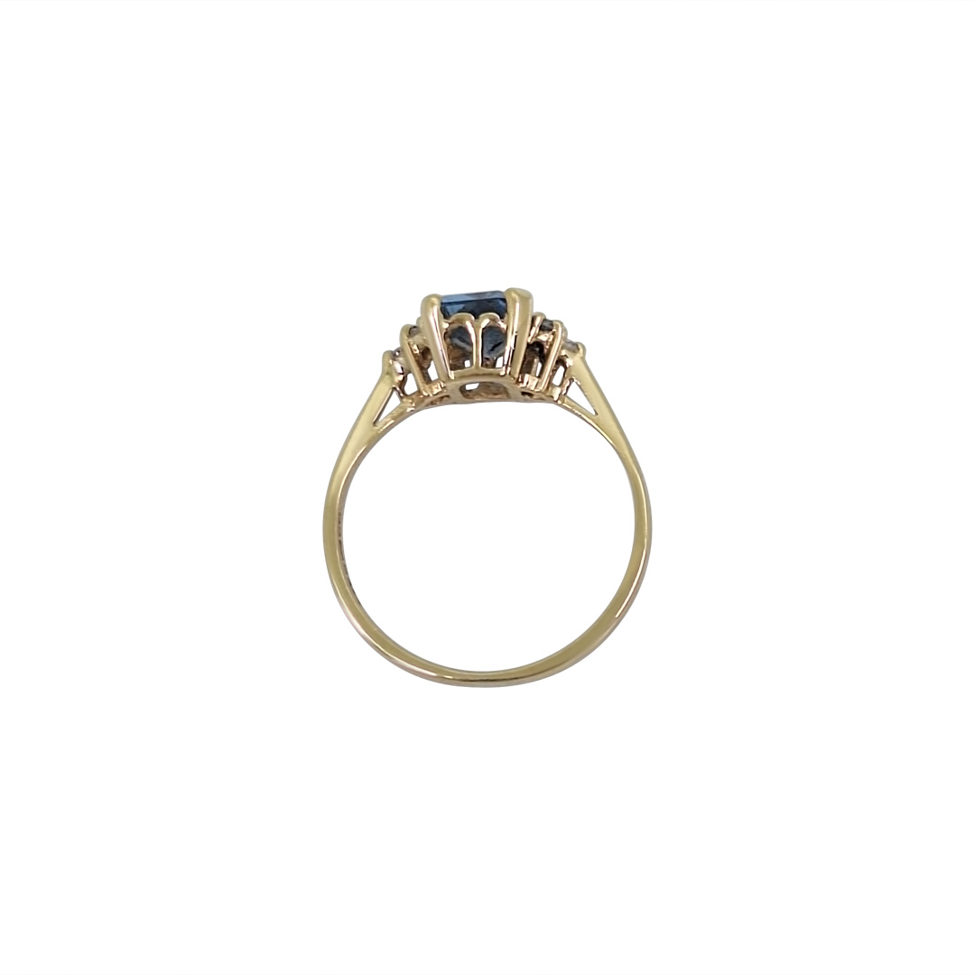 9ct Yellow Gold Blue Gemstone Ring