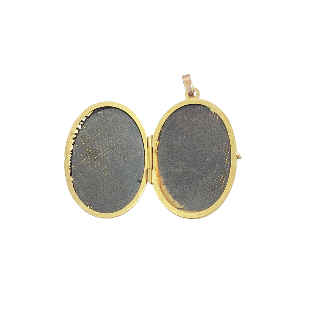 9ct Yellow Gold Locket