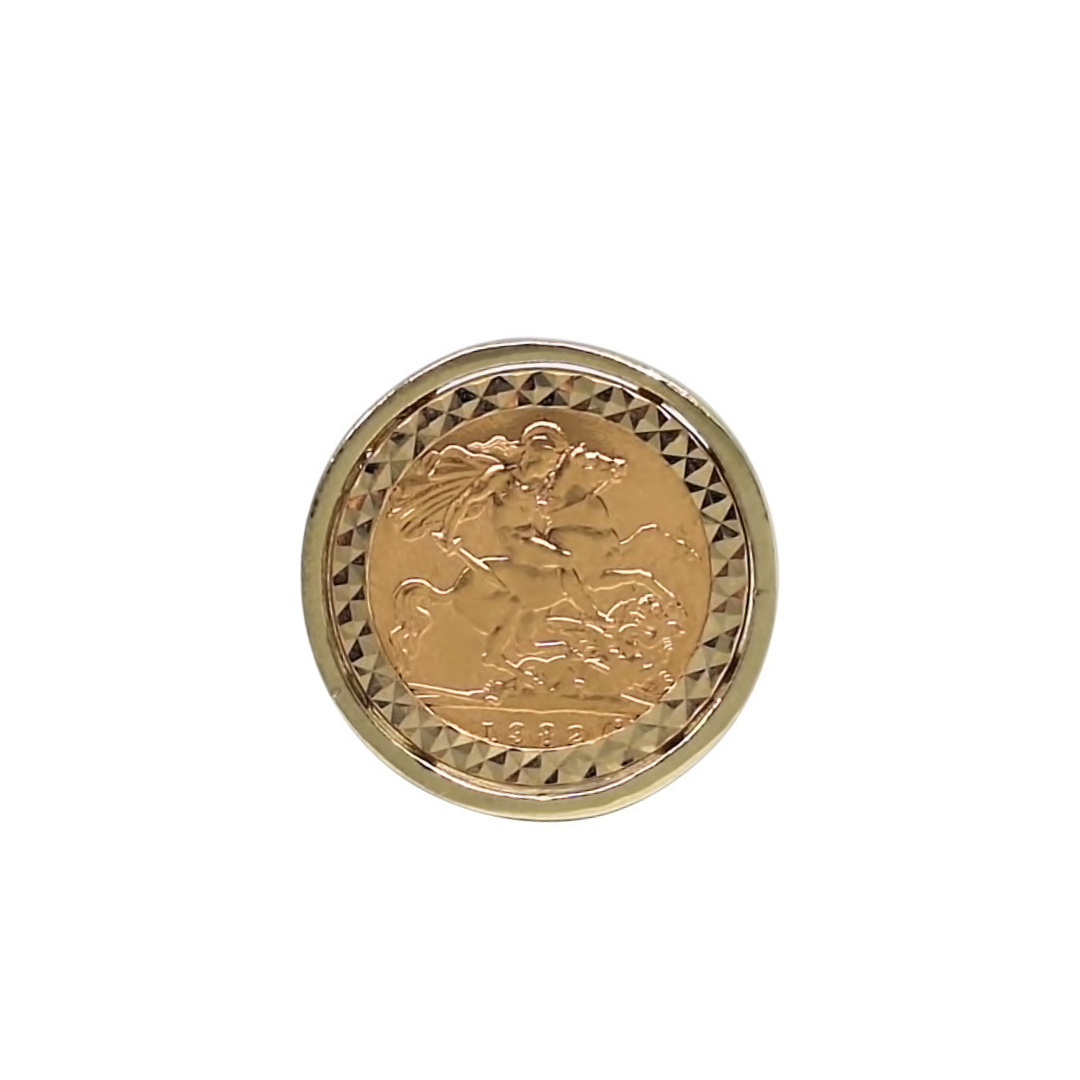 Half Sovereign Ring 1982