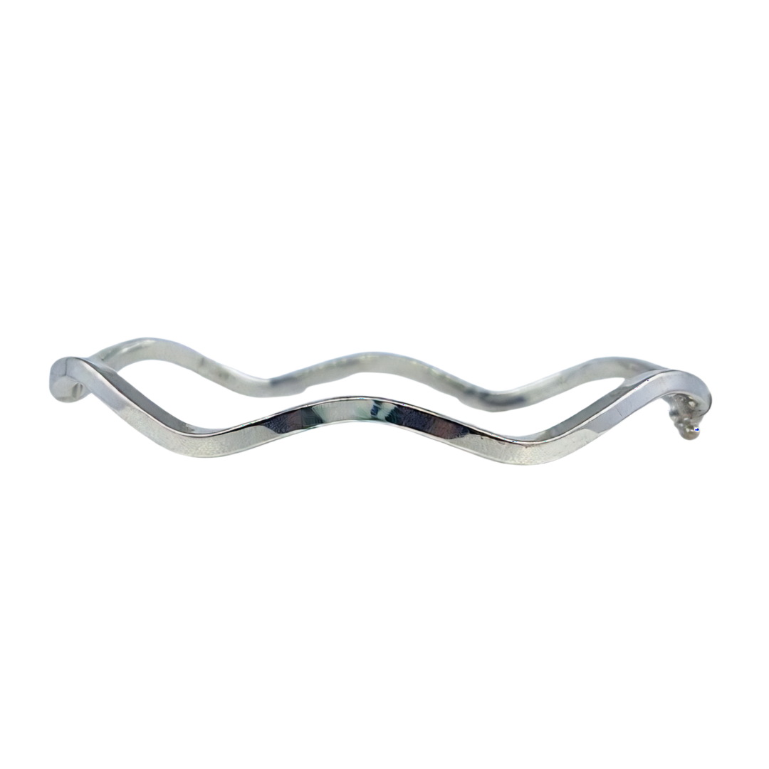 9ct White Gold Hollow Wave Bangle
