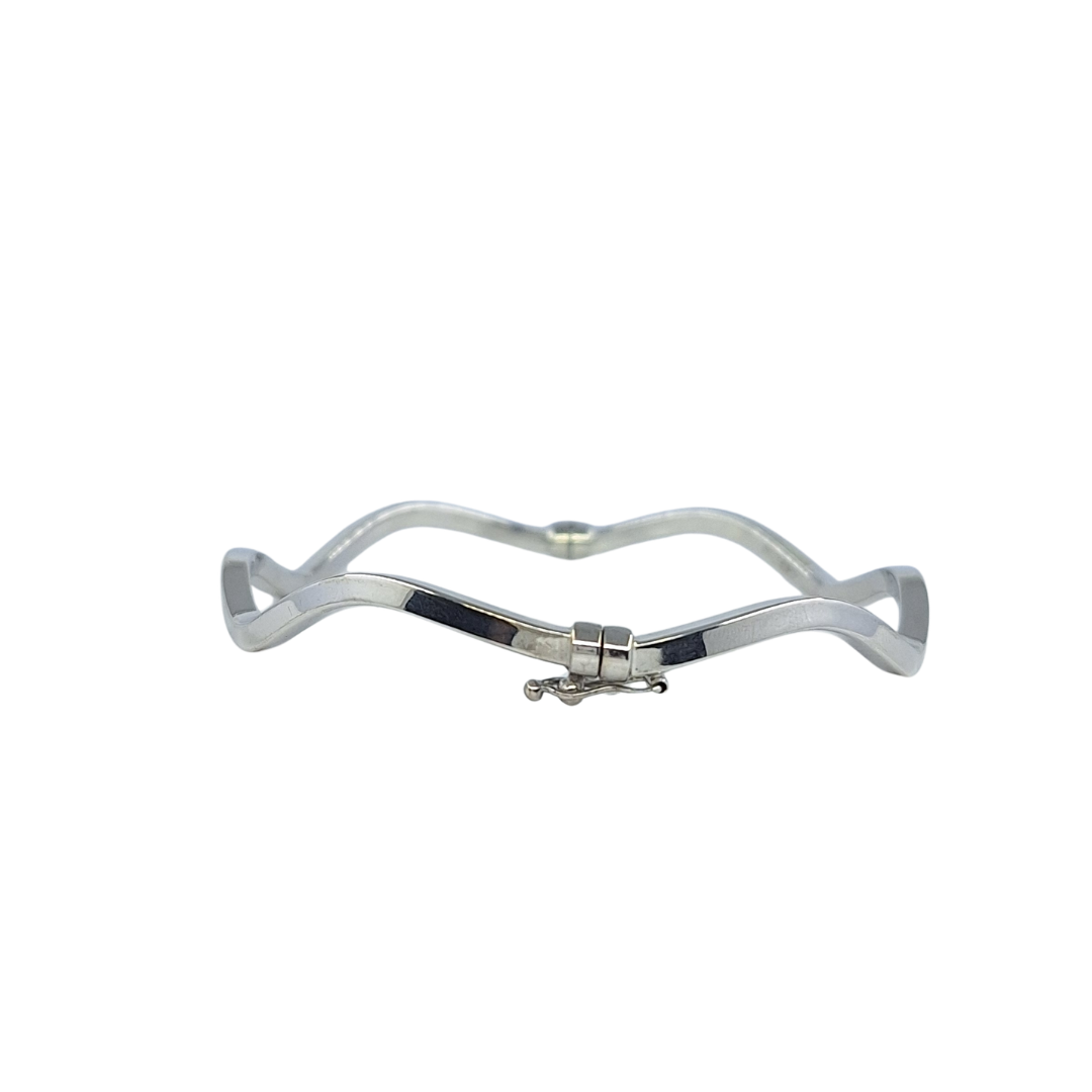 9ct White Gold Hollow Wave Bangle