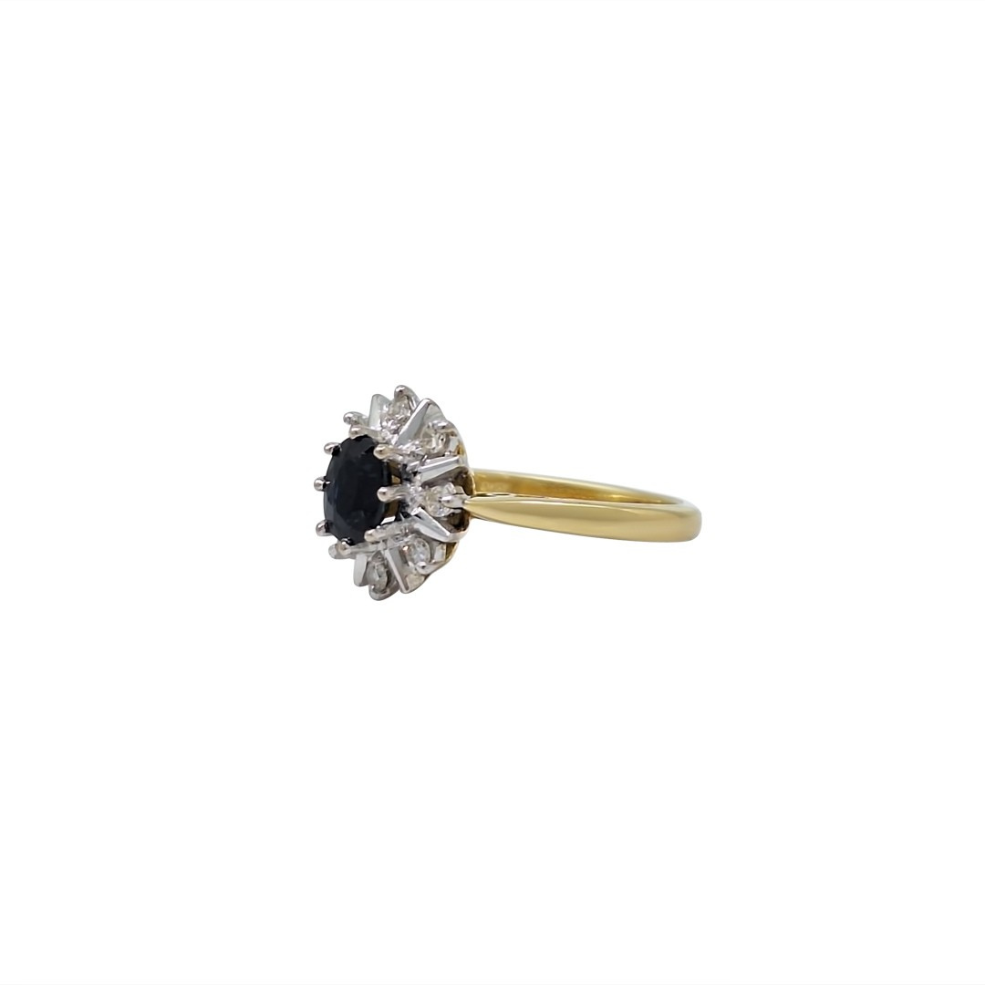 18ct Yellow Gold Sapphire & Diamond Cluster Ring