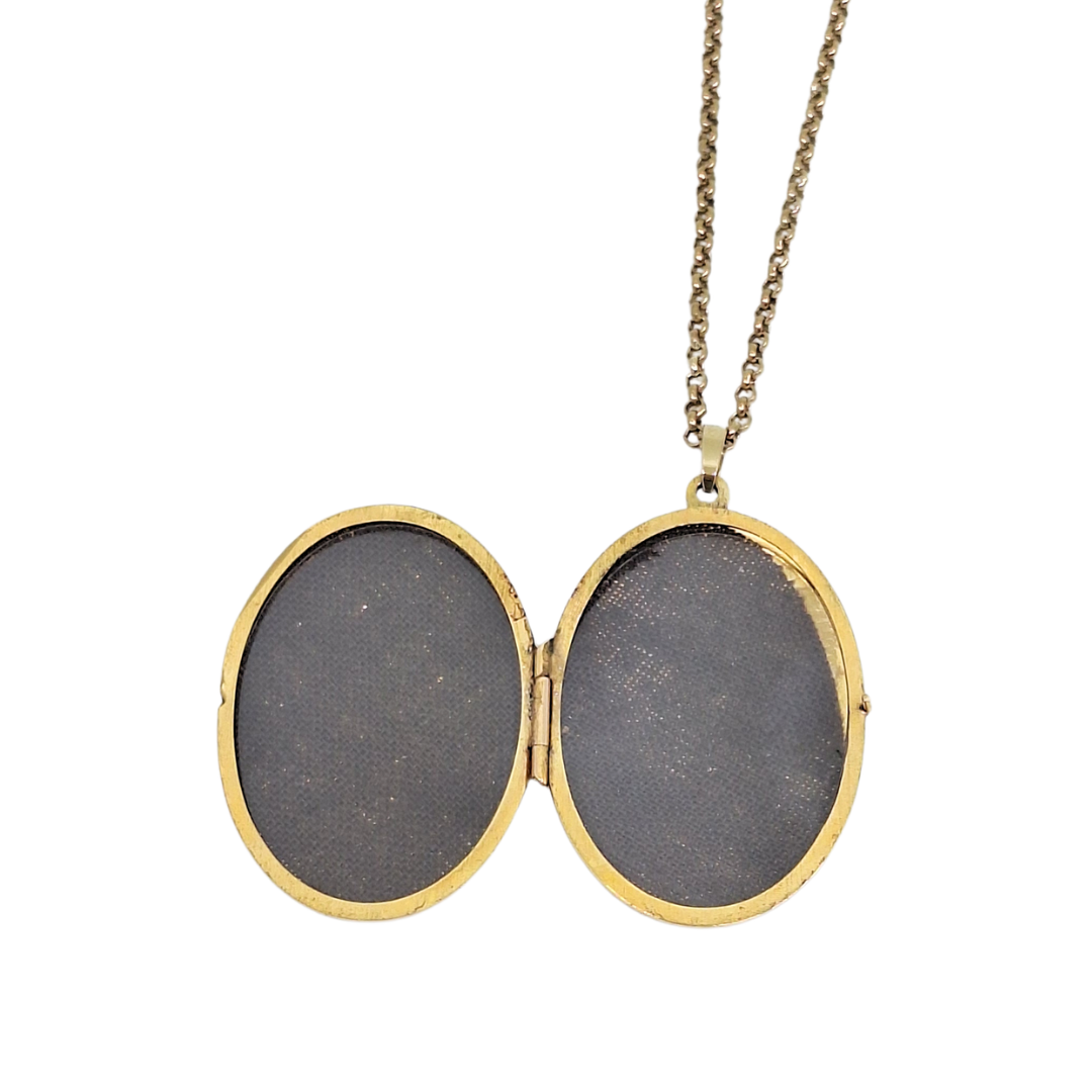 9ct Yellow Gold Locket & Chain 24"