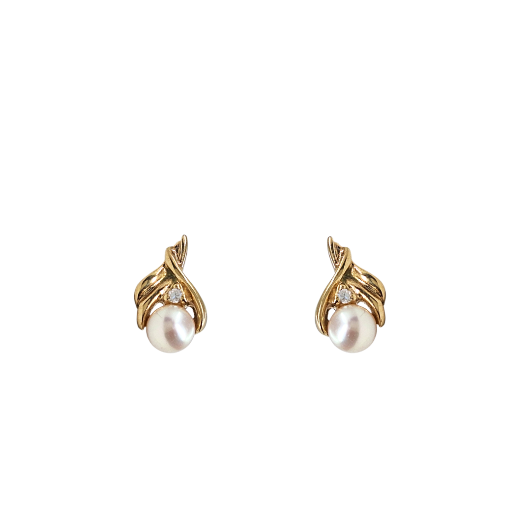 9ct Yellow Gold Pearl & Cubic Zirconia Stud Earrings