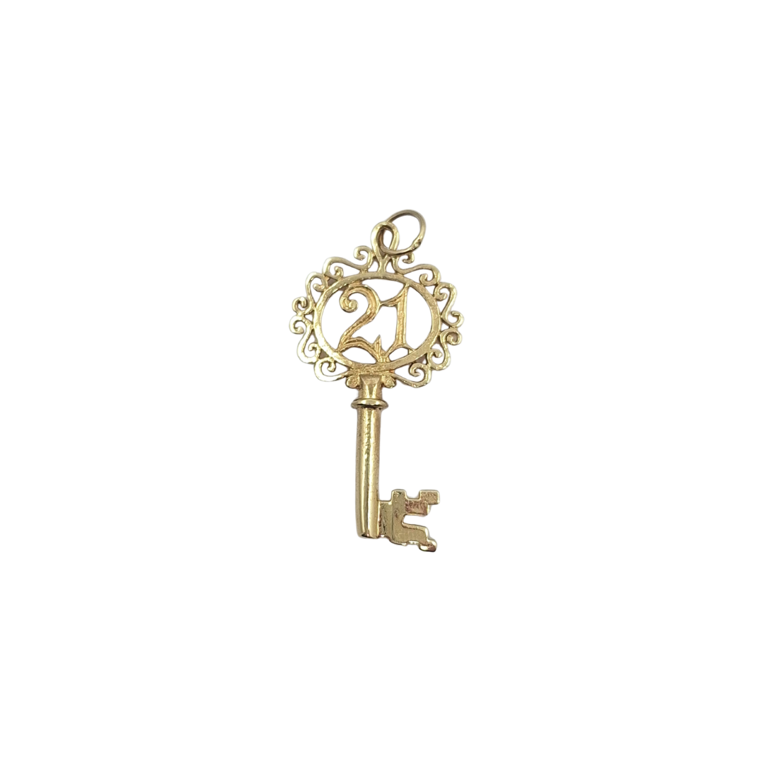 9ct Yellow Gold 21 Key Pendant