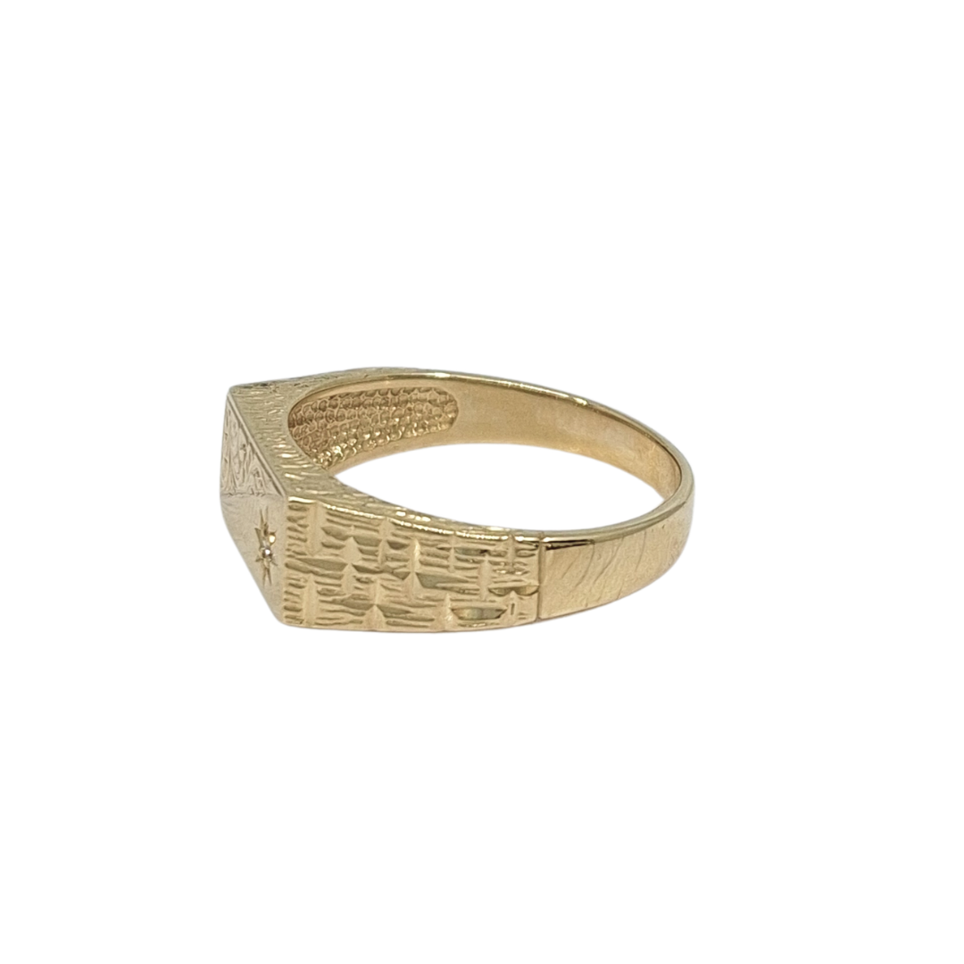 9ct Yellow Gold Diamond Set Signet Ring