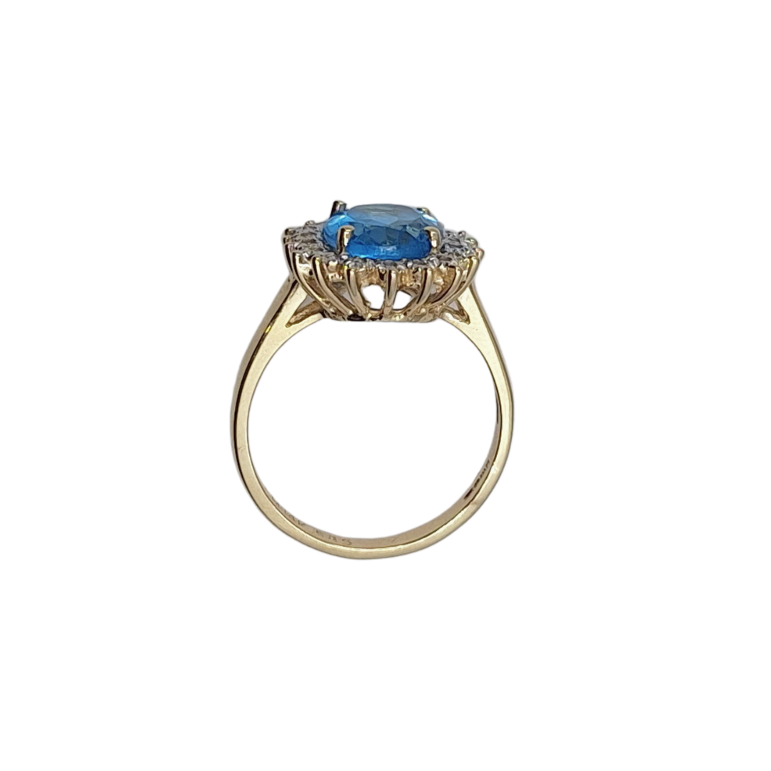 14ct Yellow Gold Blue Topaz & Diamond Ring