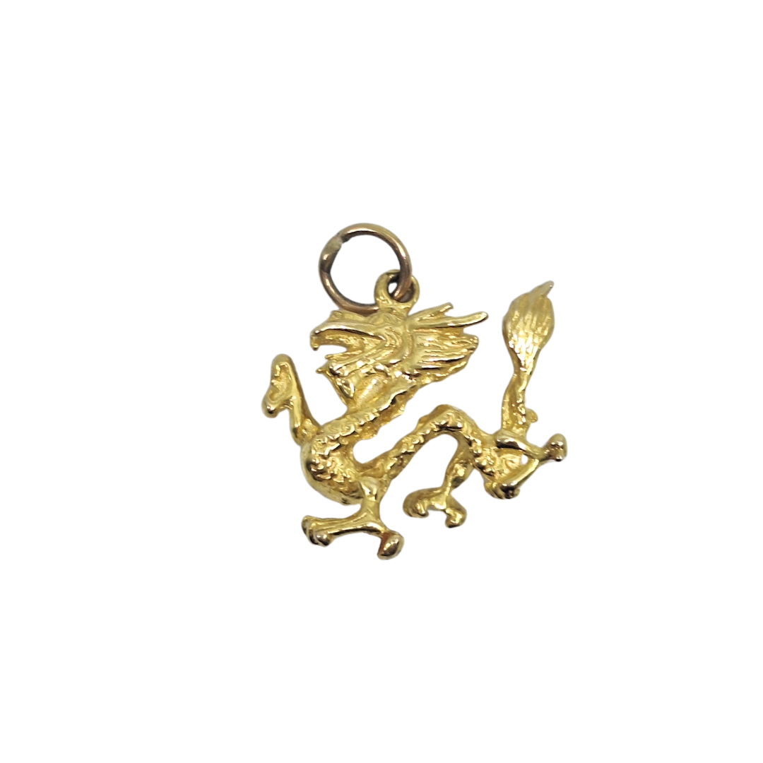 18ct Yellow Gold Dragon Pendant