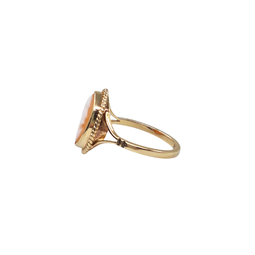 9ct Yellow Gold Cameo Ring