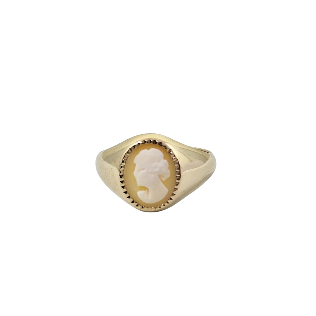 9ct Yellow Gold Cameo Ring