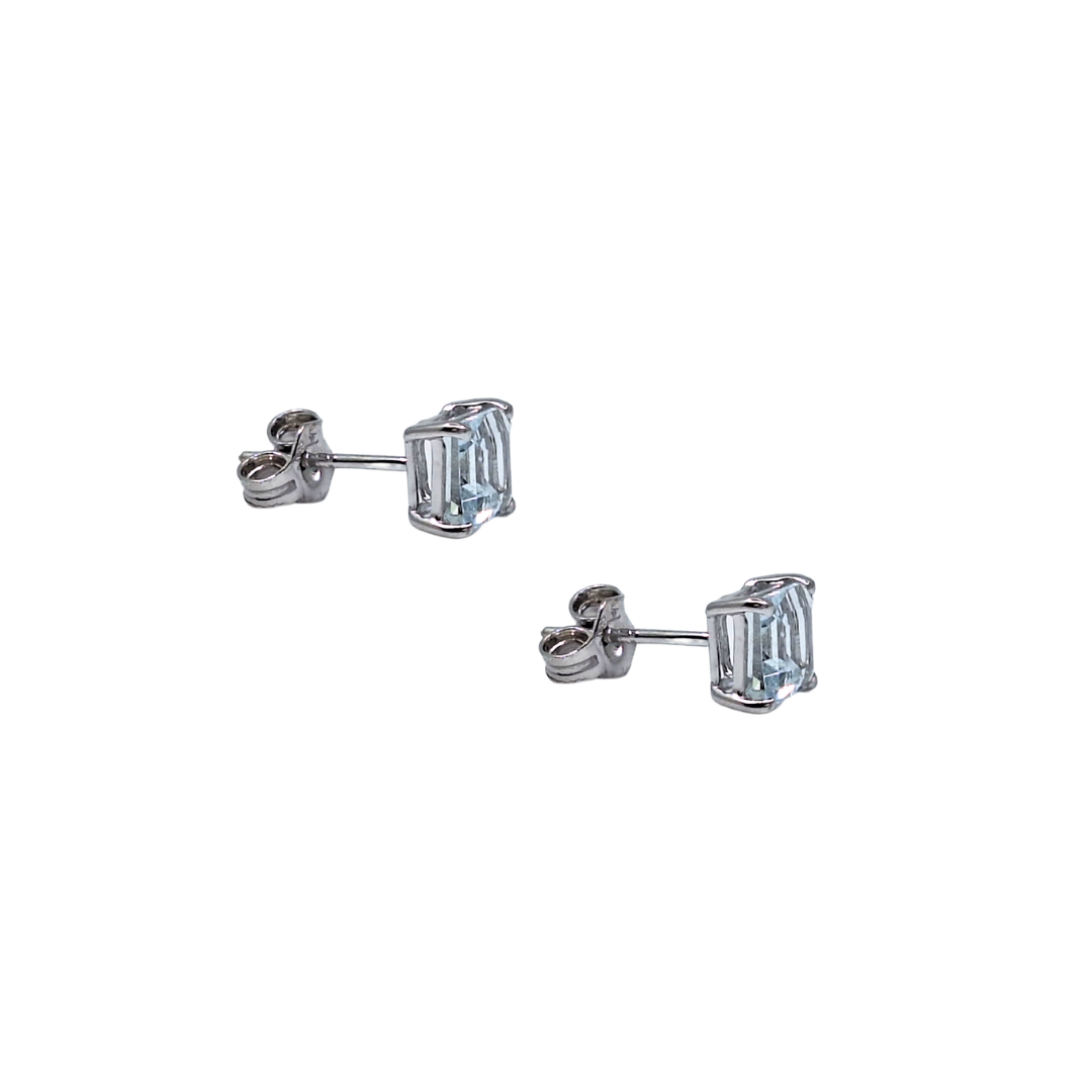 9ct White Gold Aquamarine Stud Earrings