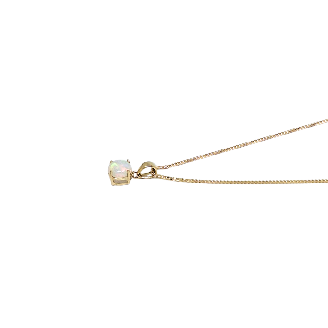 9ct Yellow Gold Opal Pendant & Chain 16-18"